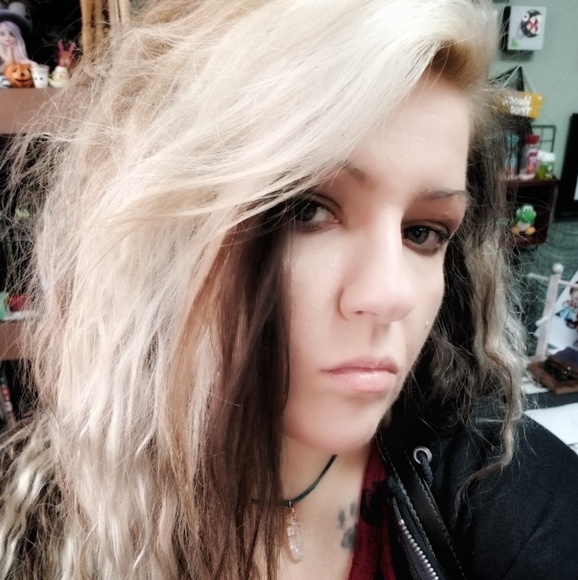 Meet your Posher, Jamie - Picture 2 of 8